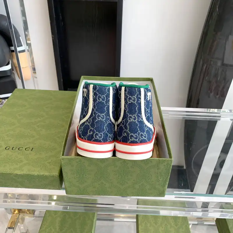 REP Gucci Shoes 2212PZ0063 0124