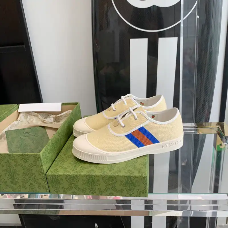 REP Gucci Shoes 2212PZ0109 0123