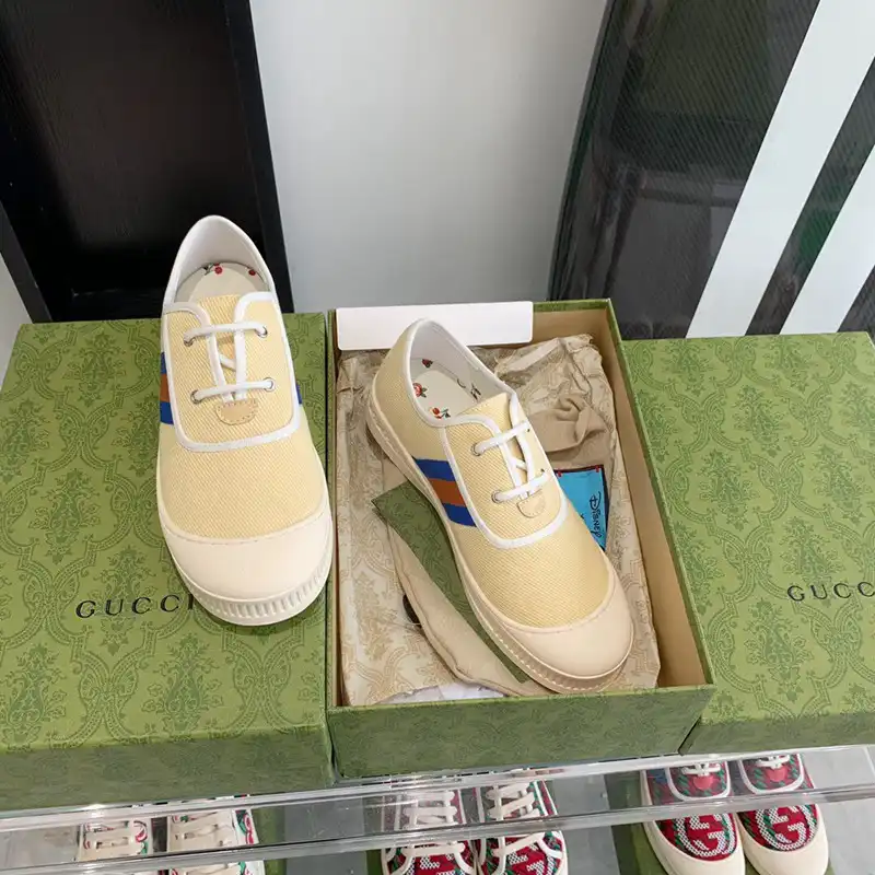 REP Gucci Shoes 2212PZ0109 0123