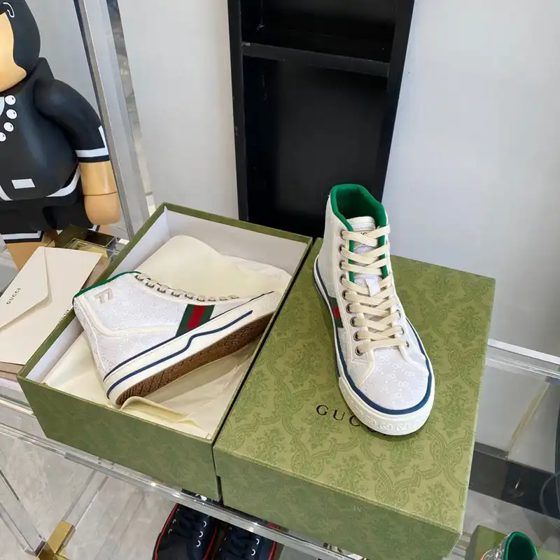 REP Gucci Shoes 2212PZ0088 0124