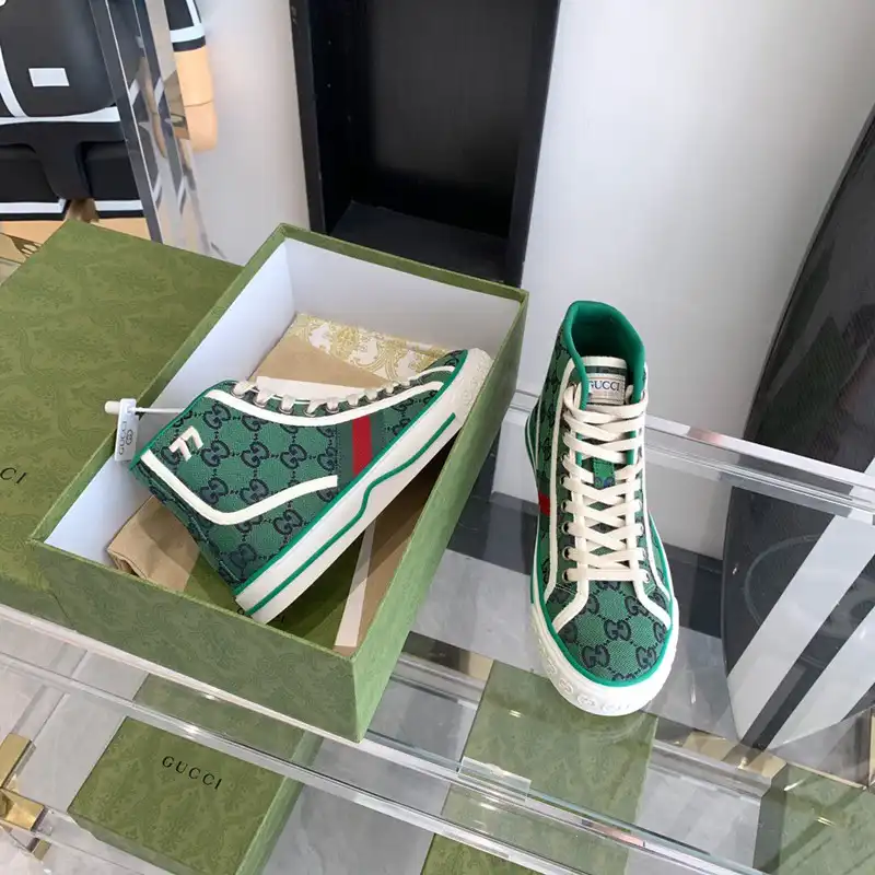 REP Gucci Shoes 2212PZ0066 0124