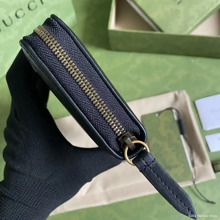 REP 2108YA0062 Gucci Bags s 0210