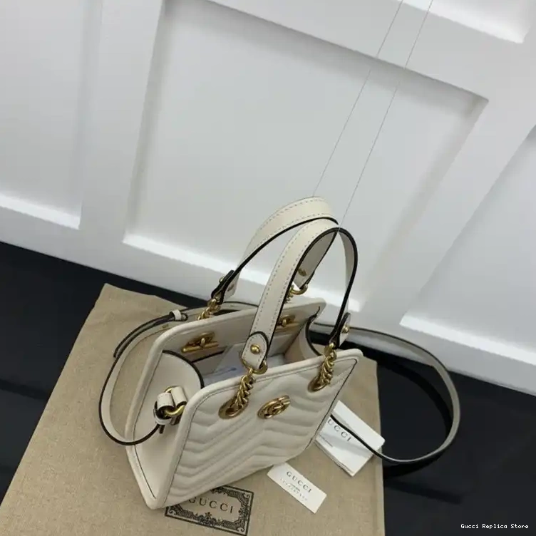 REP 2301YA0003 Gucci Bag 0215