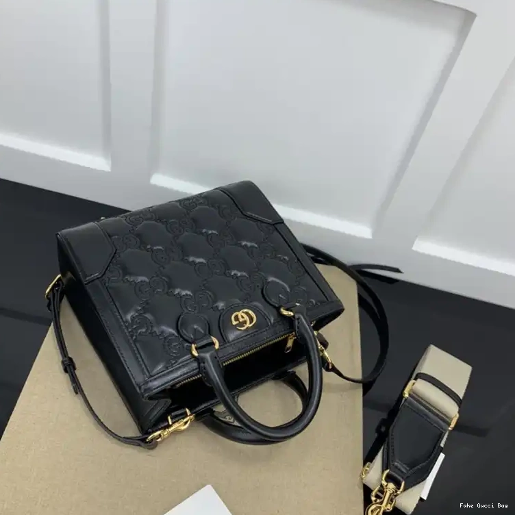 REP 2212YA0002 Bag Gucci 0210