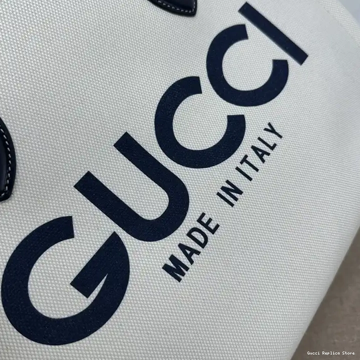 REP 2407YZ0284 Gucci Bags 0221