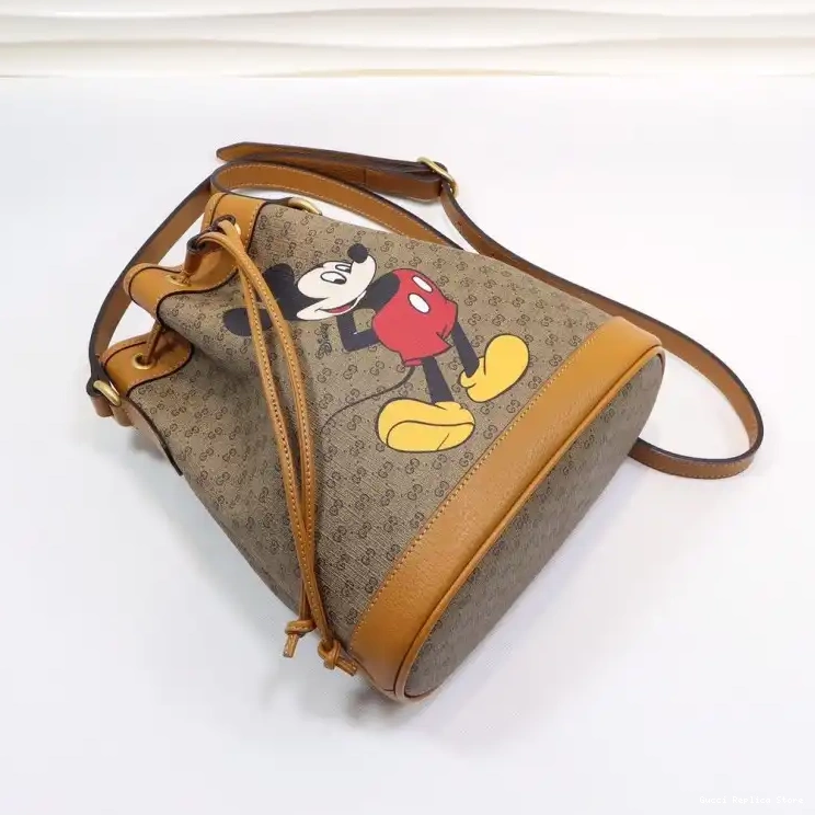 REP 20DJ570055 Gucci Bags 0212