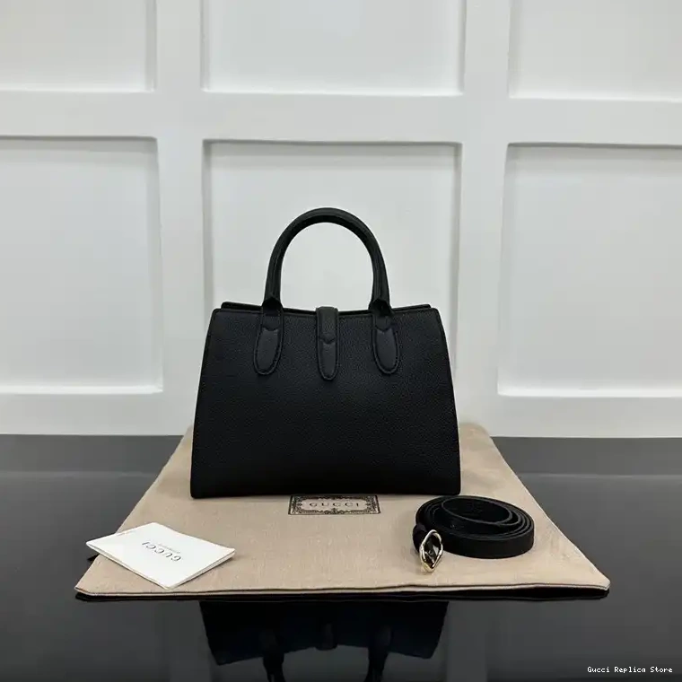 REP 2407YZ0281 Gucci Bags 0211