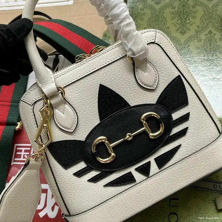 REP 2207YA0013 Gucci Bag 0211