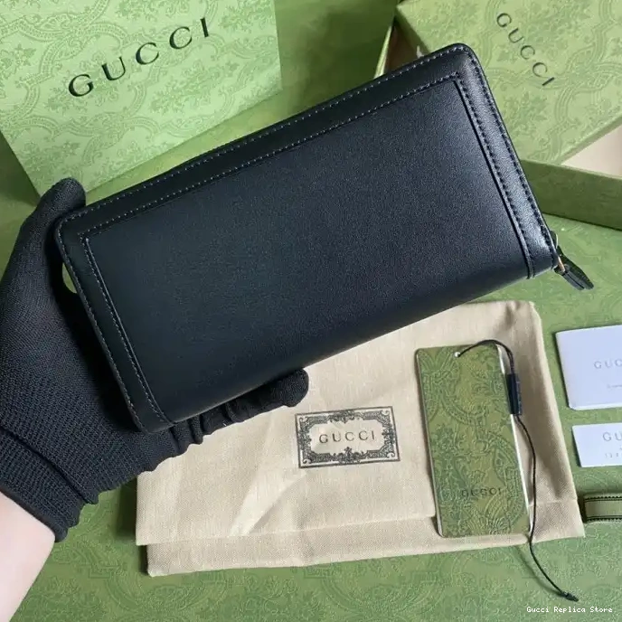 REP 2108YA0062 Gucci Bags s 0210