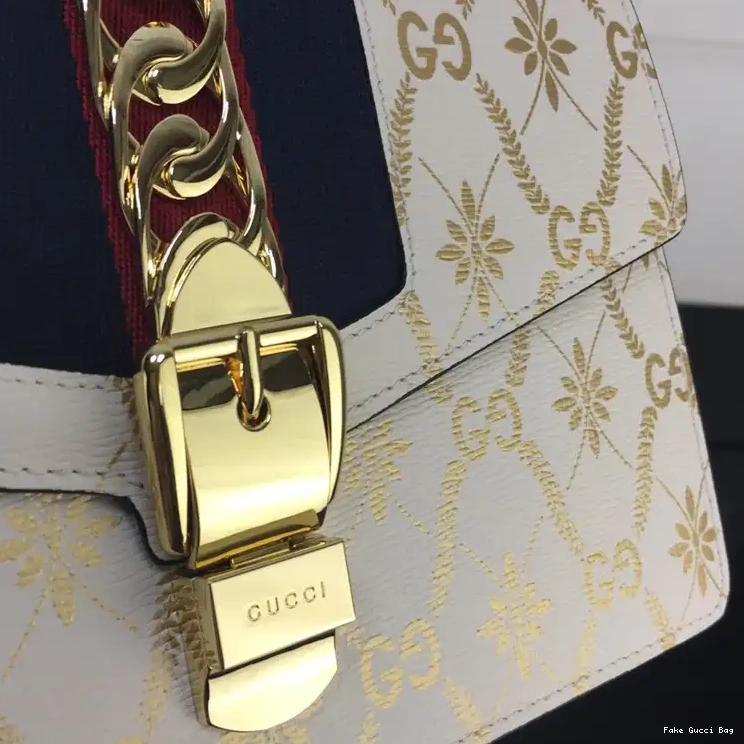 REP 2210YA0069 Bag Gucci 0308