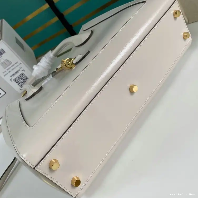 REP 2112YA0053 Gucci Bag 0302