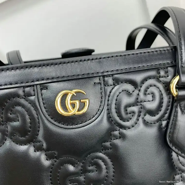 REP 2208YA0021 Gucci Bag 0317