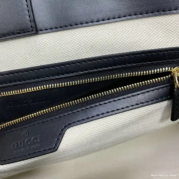 REP 2208YA0021 Gucci Bag 0317