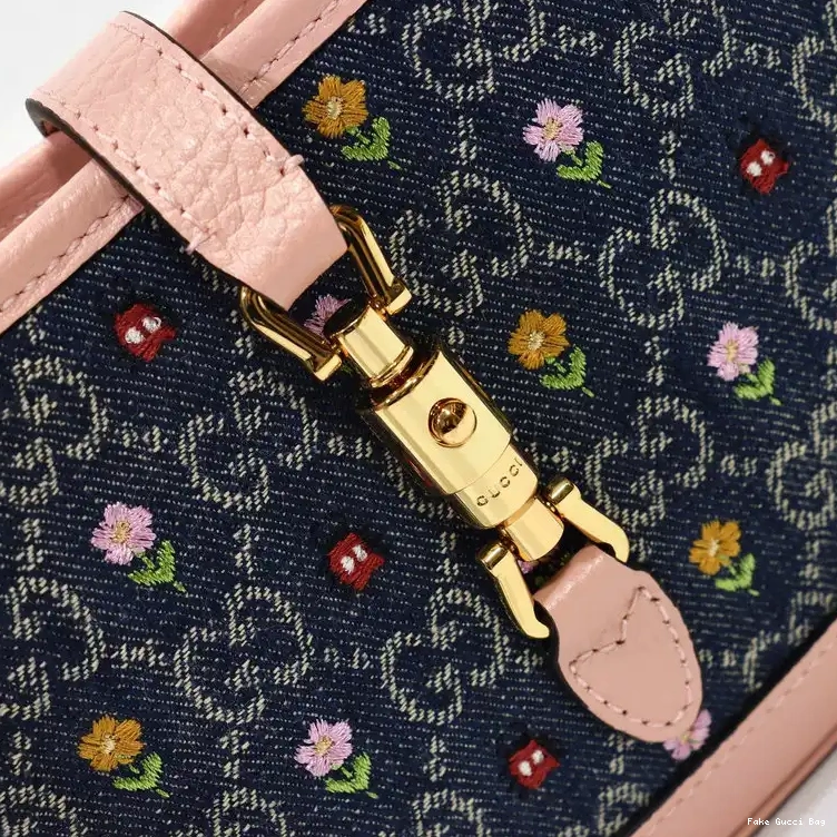 REP 2206DJ0057 Gucci Bag 0320