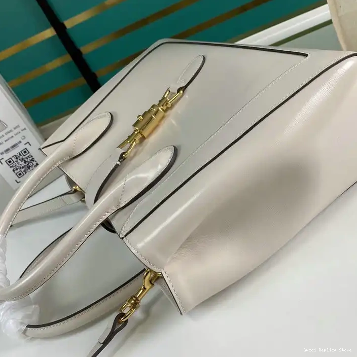 REP 2112YA0053 Gucci Bag 0302